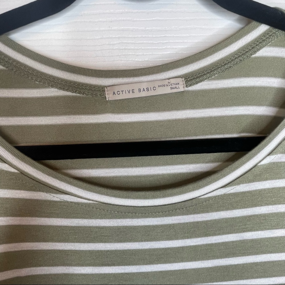 Active Basic Striped Top - Picture 3 of 8